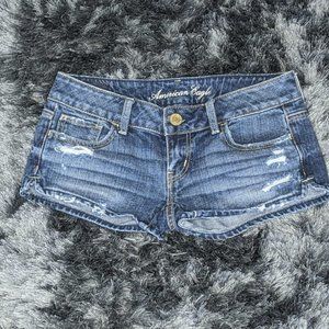 American Eagle Distressed Shorts Size 00